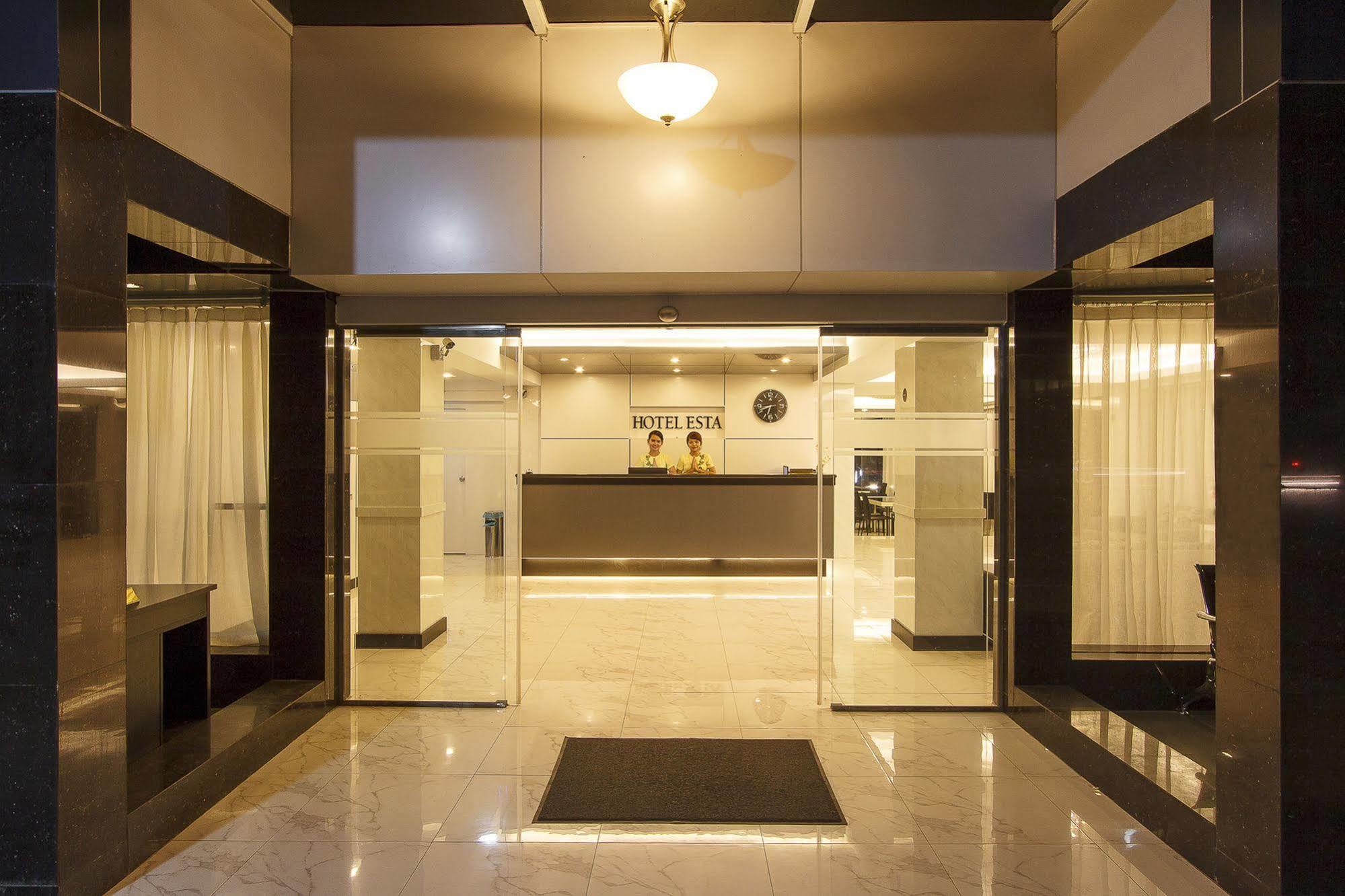 Hotel Esta Yangon Bagian luar foto